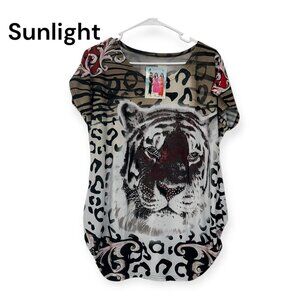 Fashion Unbranded Rhinestone Tiger Print Womens Blouse SZ M Stretch Polyester